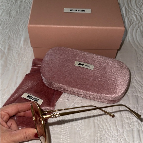 new Miu Miu Gold Aviator Sunglasses - Picture 6 of 6